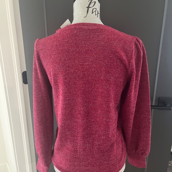 Ricki’s Sweater - Picture 2 of 5